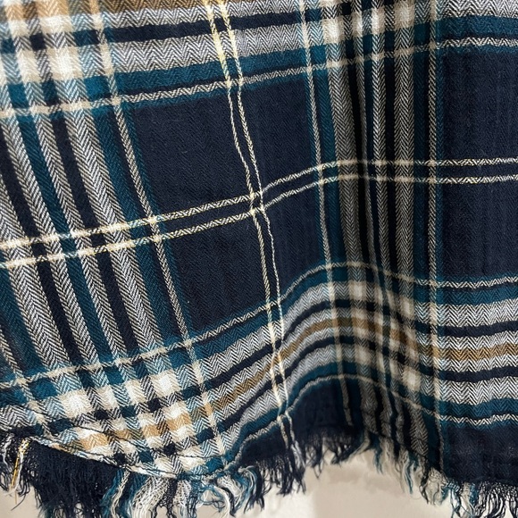 Blue Plaid Button-Up Shirt - Picture 4 of 6